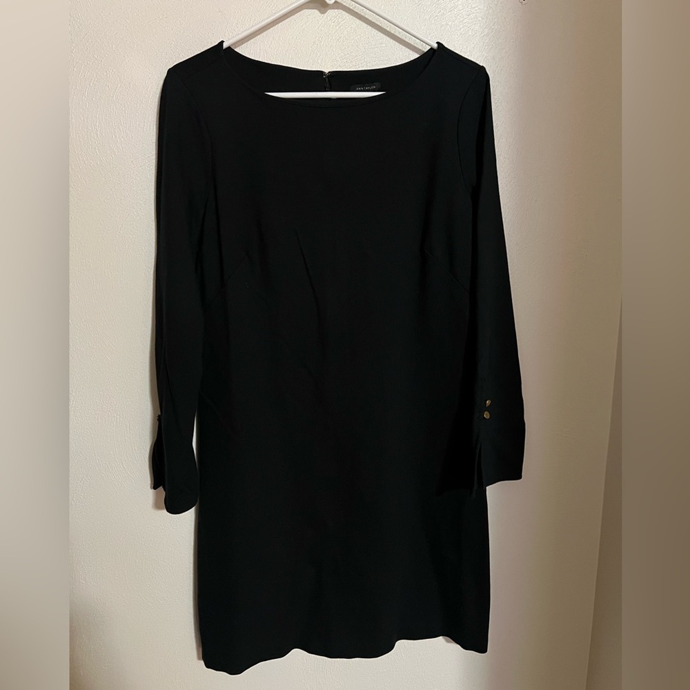 ANN TAYLOR Classic Little Black Dress with‎ Gold Sleeve Buttons Women's Size M